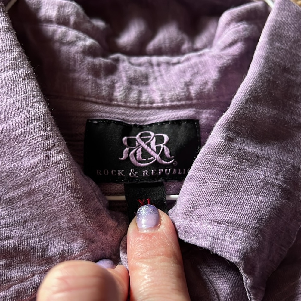 Rock and Rep men’s polo shirt, distressed lavender color - Picture 4 of 4